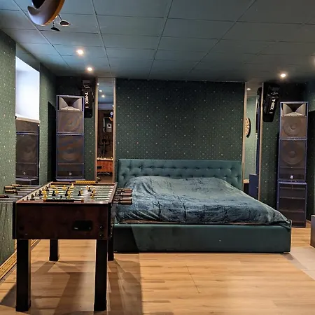 Homestay 99, Tartu, Ihaste تارتو