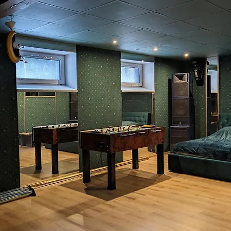Homestay 99, Tartu, Ihaste منزل للإقامة تارتو